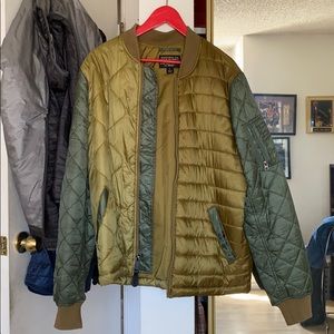 Alpha Industries Men’s Military Bomber Jacket L